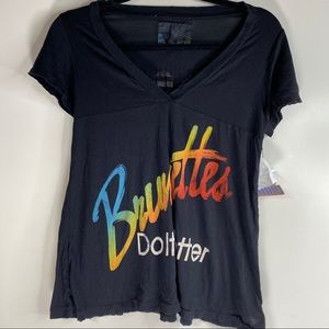 NWT Rebel Yell “Brunettes Do it Better Tee” XS